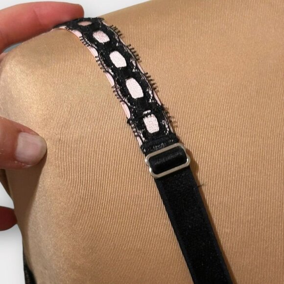 NWT Victoria’s Secret Dream Angels Bra M DD Heritage Ribbon Slot Bra Lace NEW - Picture 7 of 9